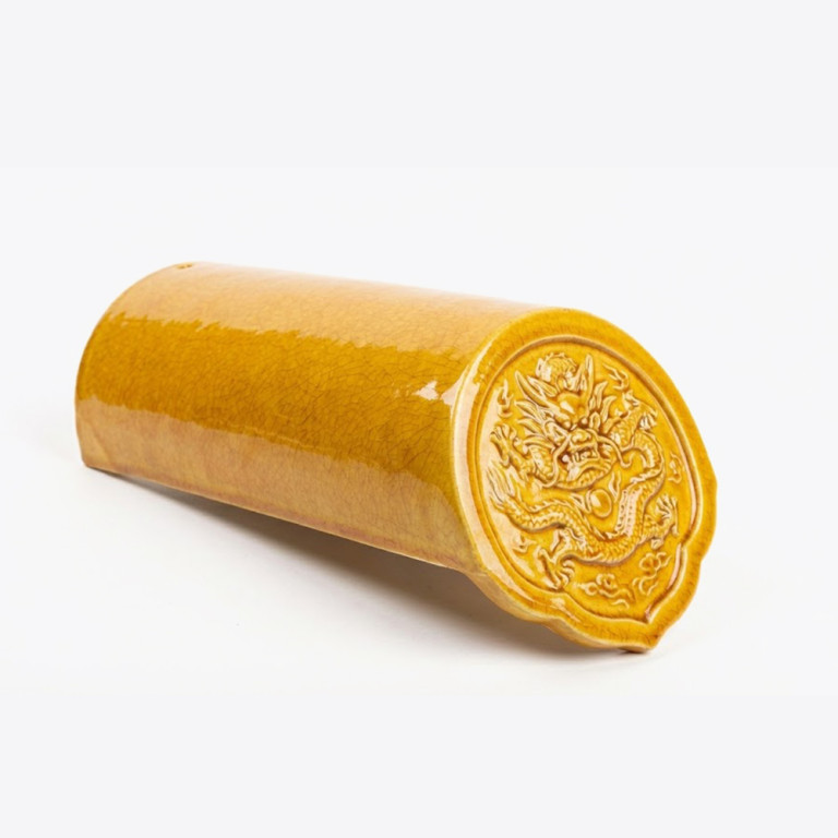 Ngói lưu ly màu vàng