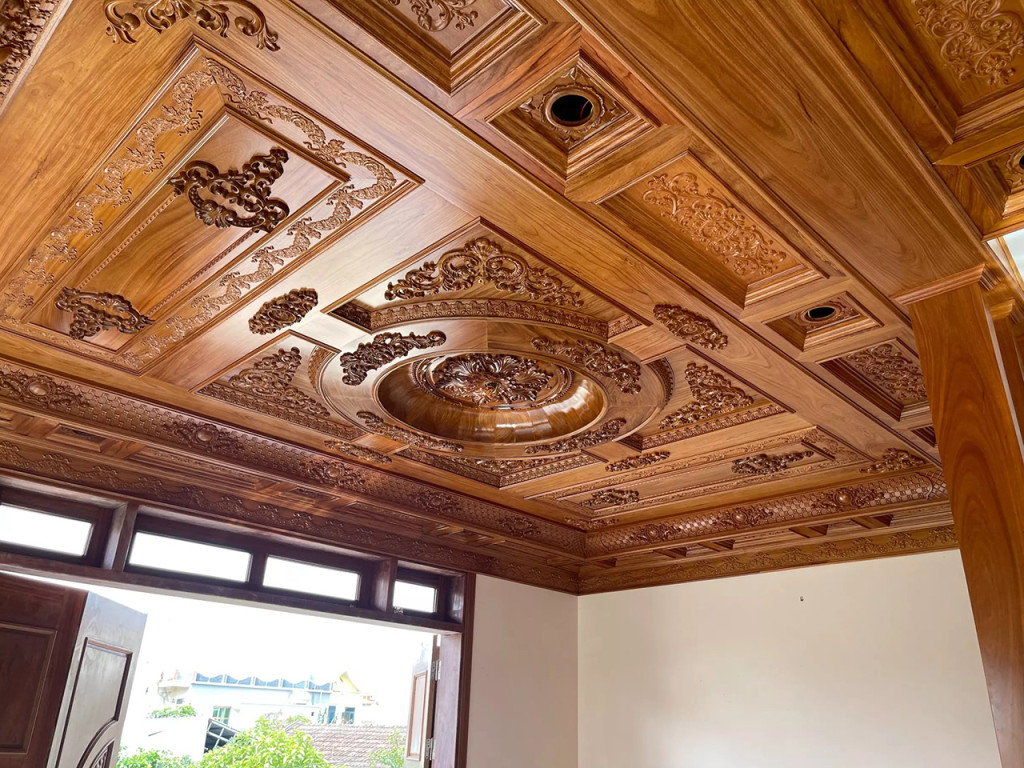 Trần gỗ tự nhiên hoăc công nghiệp